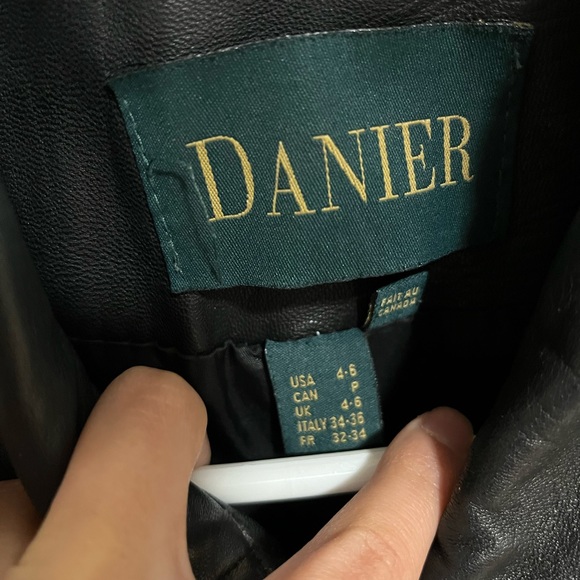 Vintage Danier leather coat - Picture 3 of 3